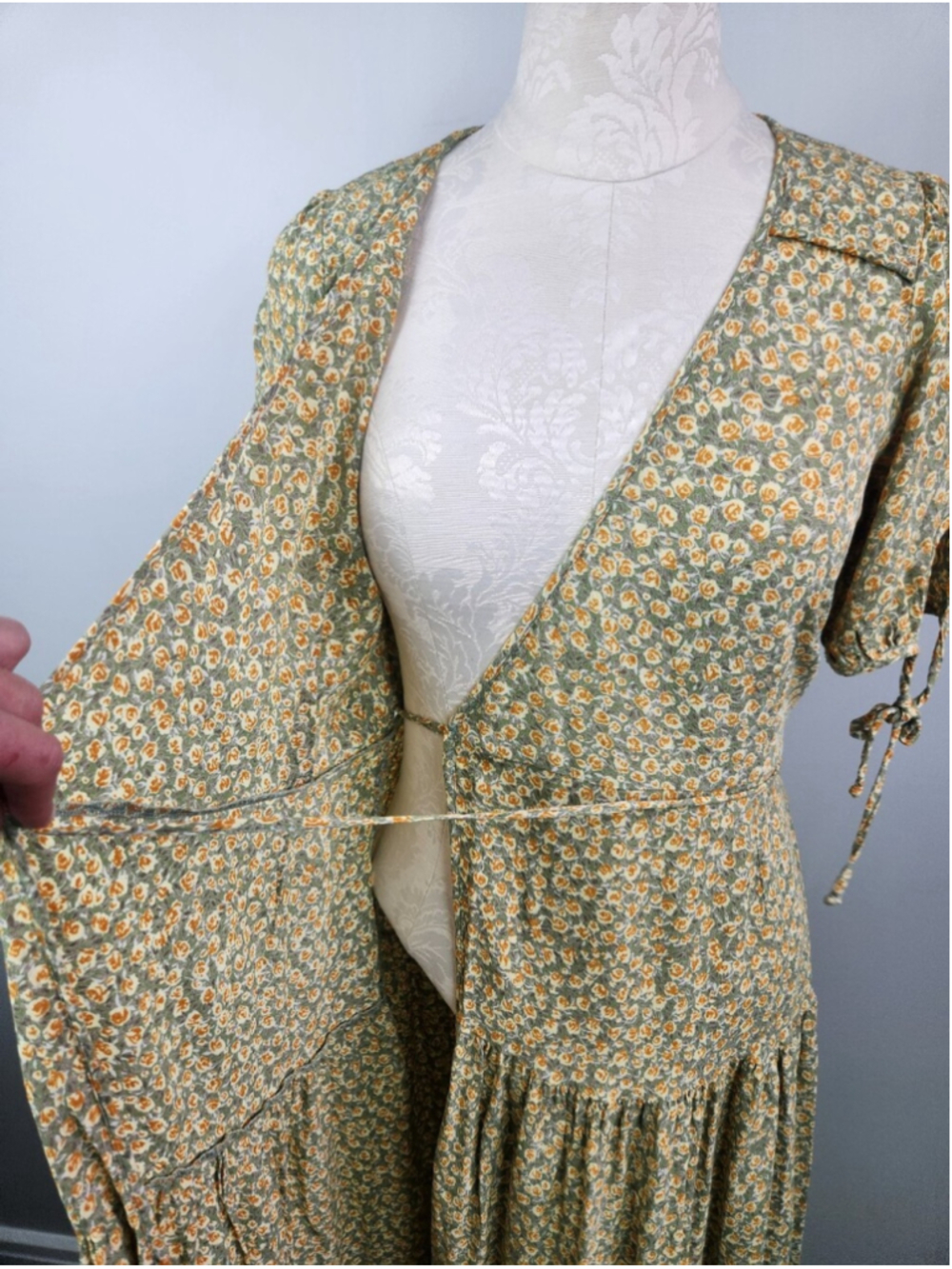 Christy Dawn Augusta Wrap Dress Rose Garden Size XS Adjustable Fit Cottagecore - Picture 10 of 16